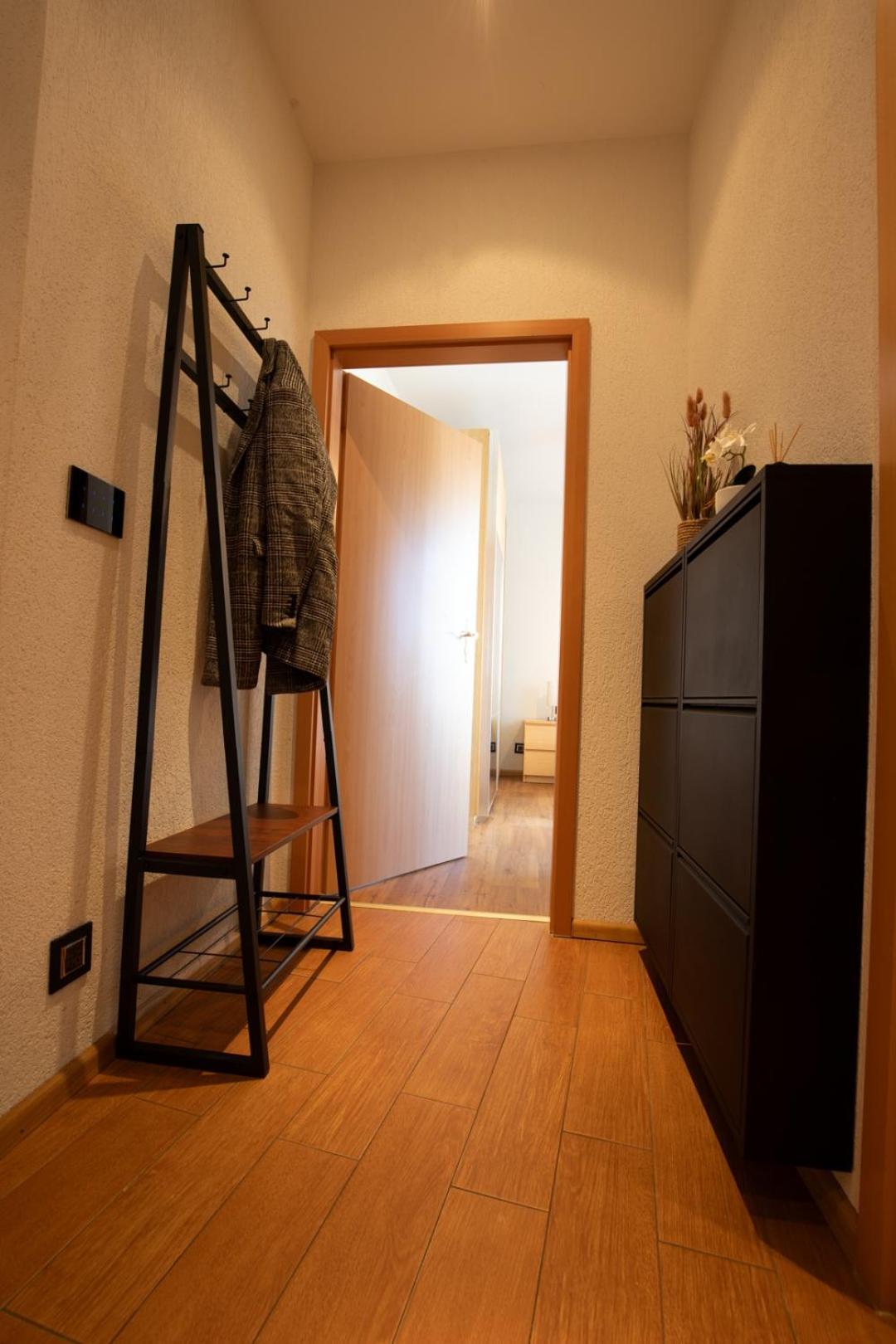 Special Roger F Rabbit 2 Apartment, Roche Towers, 10-star Bazel