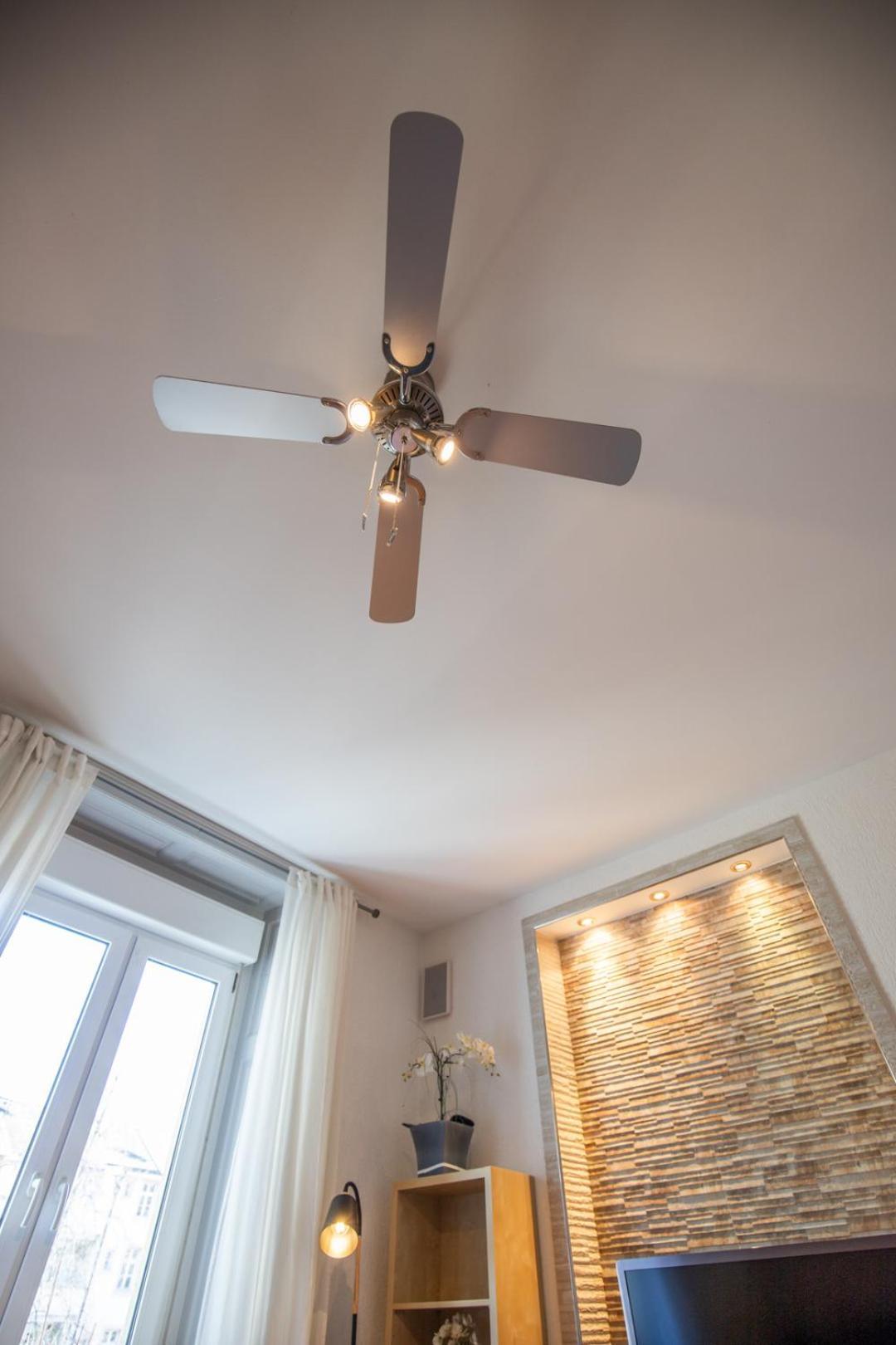Special Roger F Rabbit 2 Apartment, Roche Towers, 10-star * Bazel